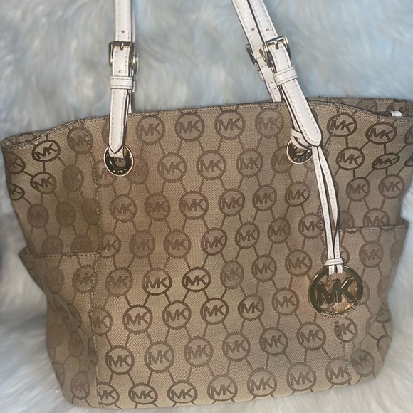 Michael Kors Bag - Picture 1 of 5